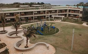 Luxury Apartment Near The Airport With Sea View